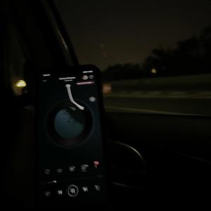 黑巨人和白人美女做爱
